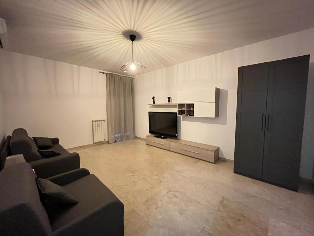 Domus Aury - Cinecitta Apartment *